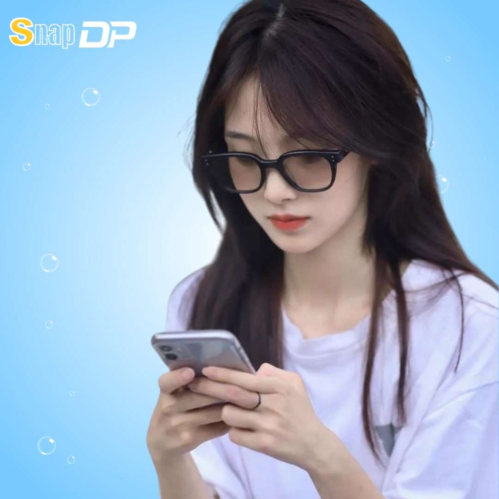 Cute girl Pic