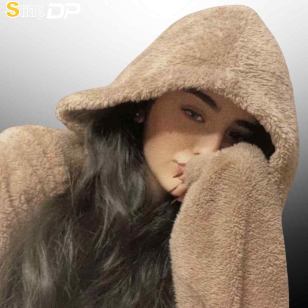 Cute girl Pic