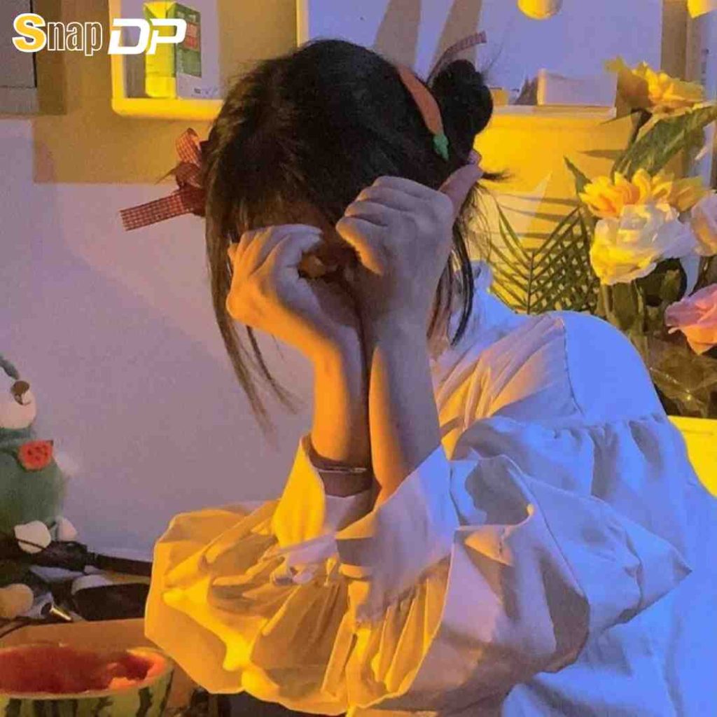 Cute girl Pic