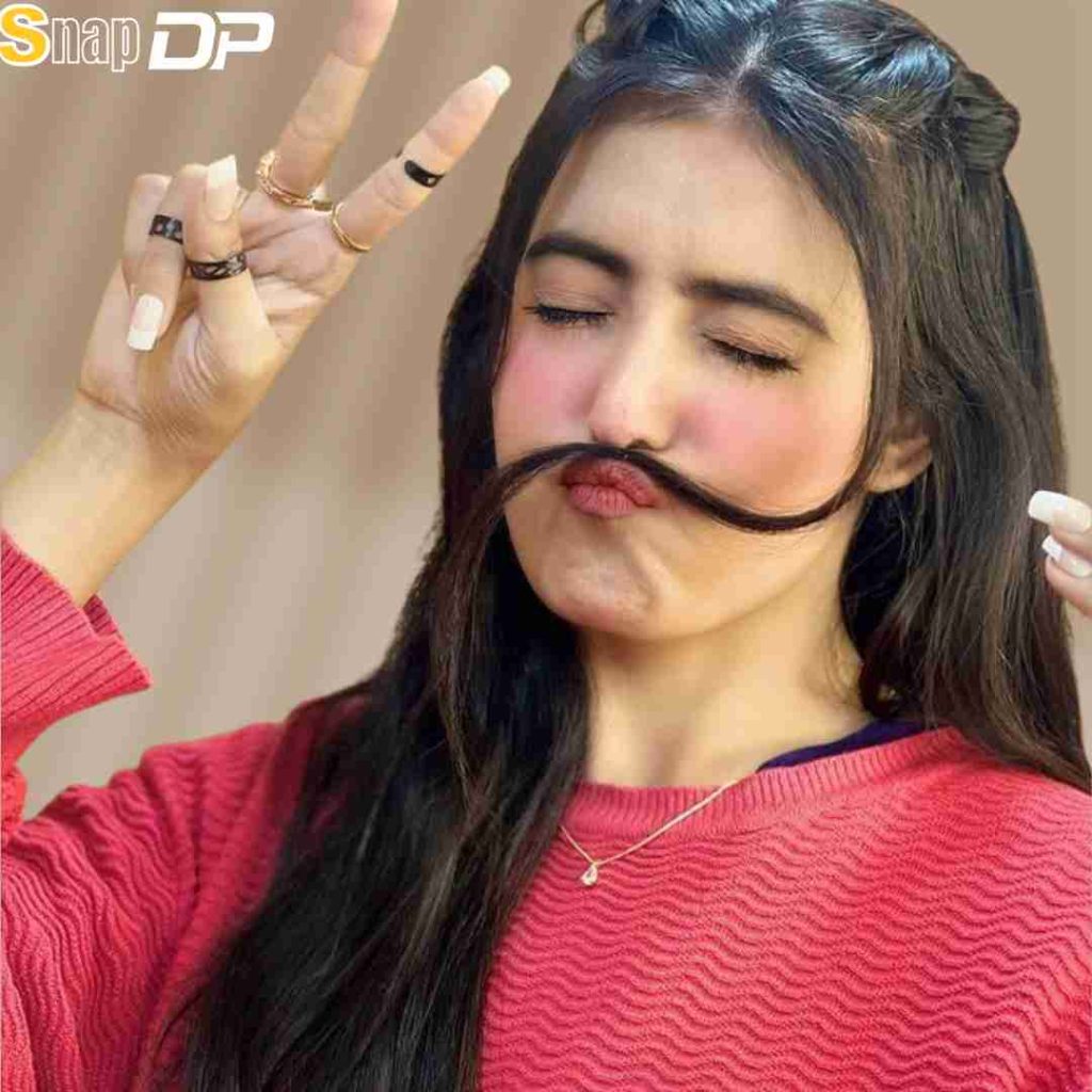 Cute girl Pic