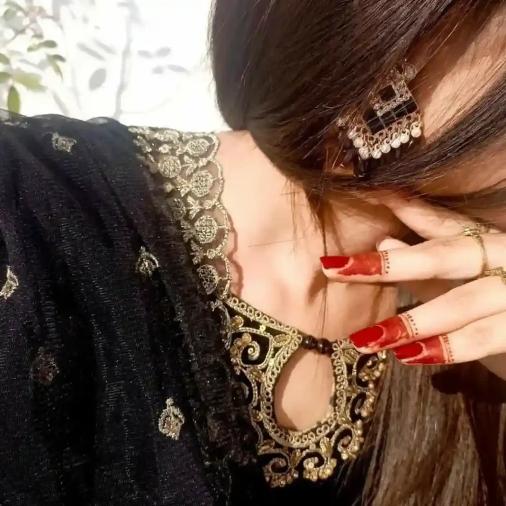 Instagram Girl DP Hidden Face