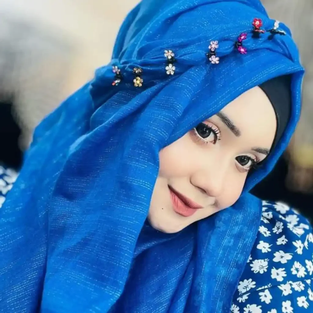 Stylish Islamic DP Girl