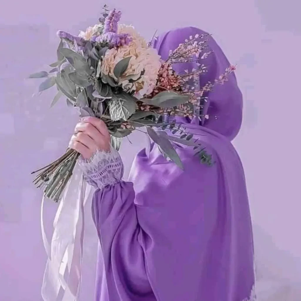 Hijab Girl With Flowers DP