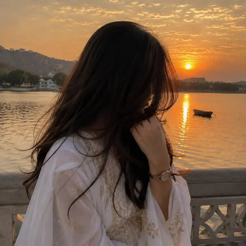 Unique Cute DP For Girls