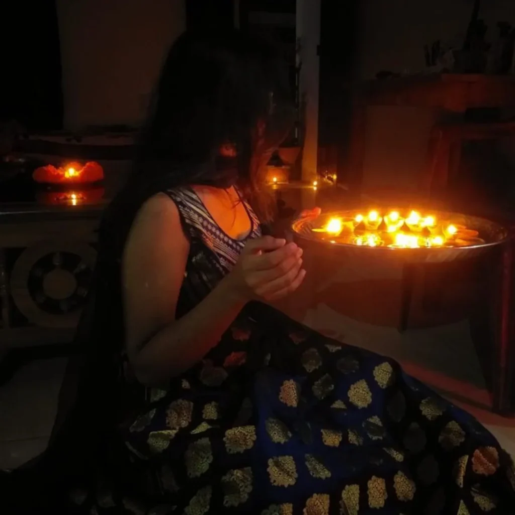 Diwali Puja Hidden Face Diwali DP Girl