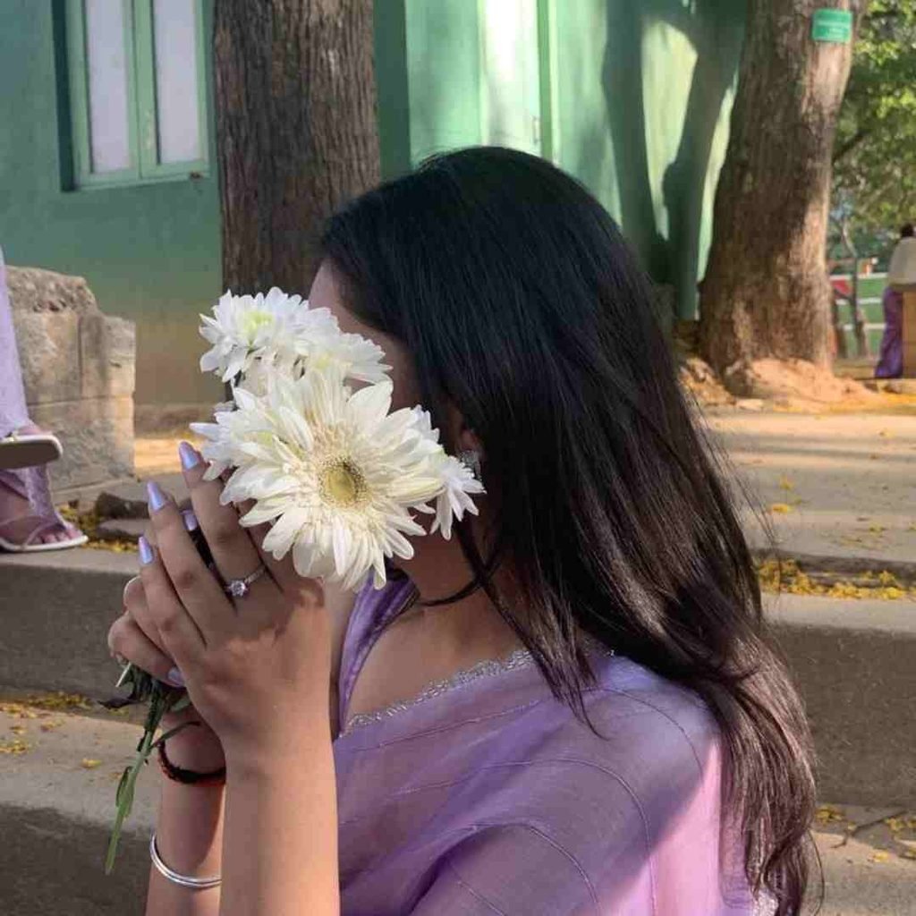 Aesthetic Girl DP