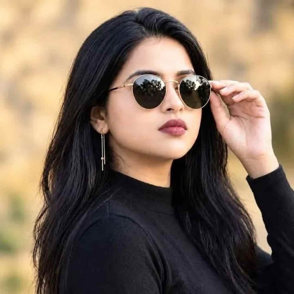 Cool Insta DP Girls
